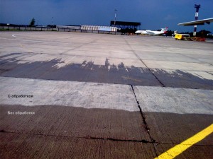 Наш состав прошел испытания в аэропорте «Пулково» на отсутствие образования скользких поверхностей и признан пригодным для обработки взлетно-посадочных бетонных полос.